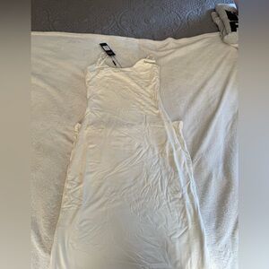 White bodycon maxi dress